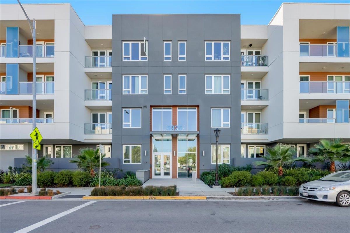 Neighborhood Neighborhood-99