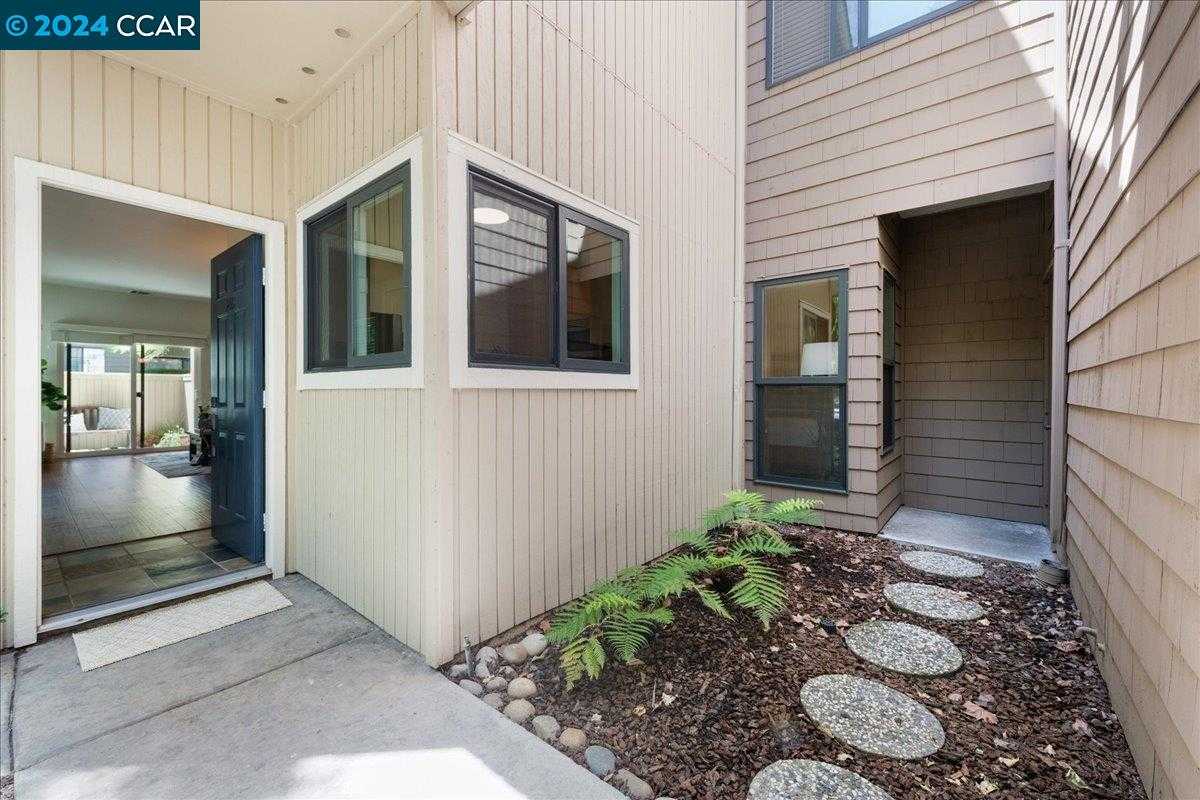 Neighborhood Neighborhood-8