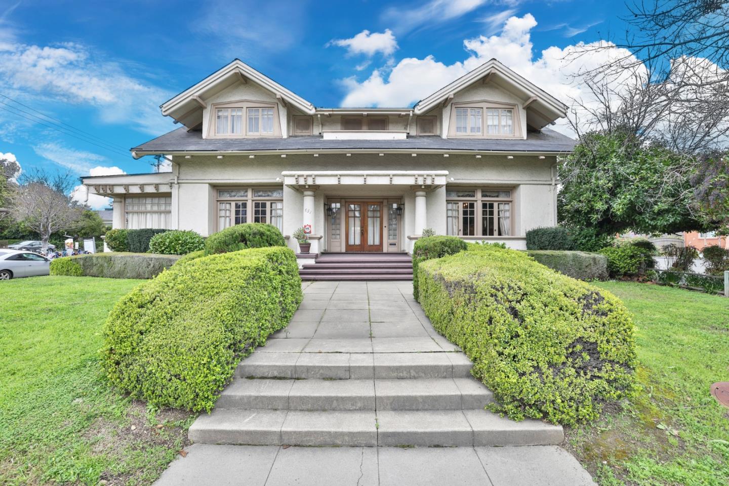 Neighborhood Neighborhood-46