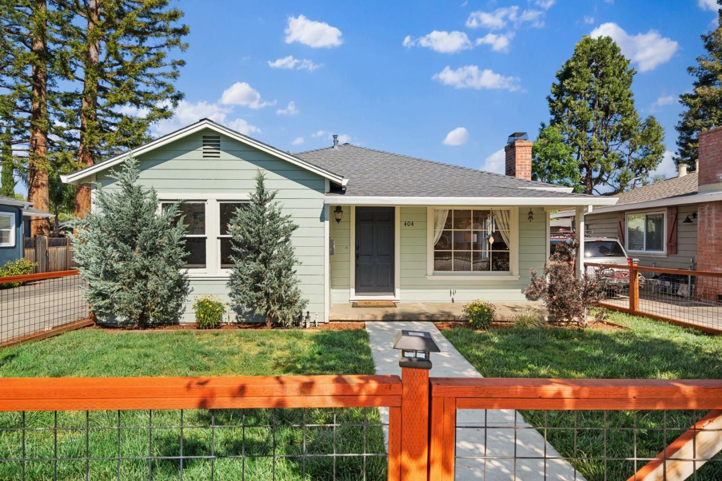 Neighborhood Neighborhood-1