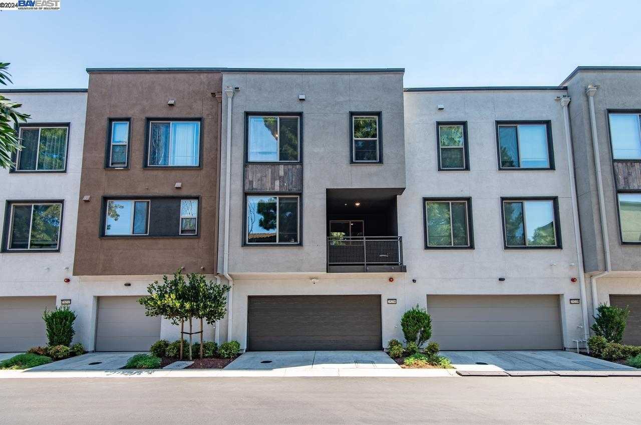 Neighborhood Neighborhood-39