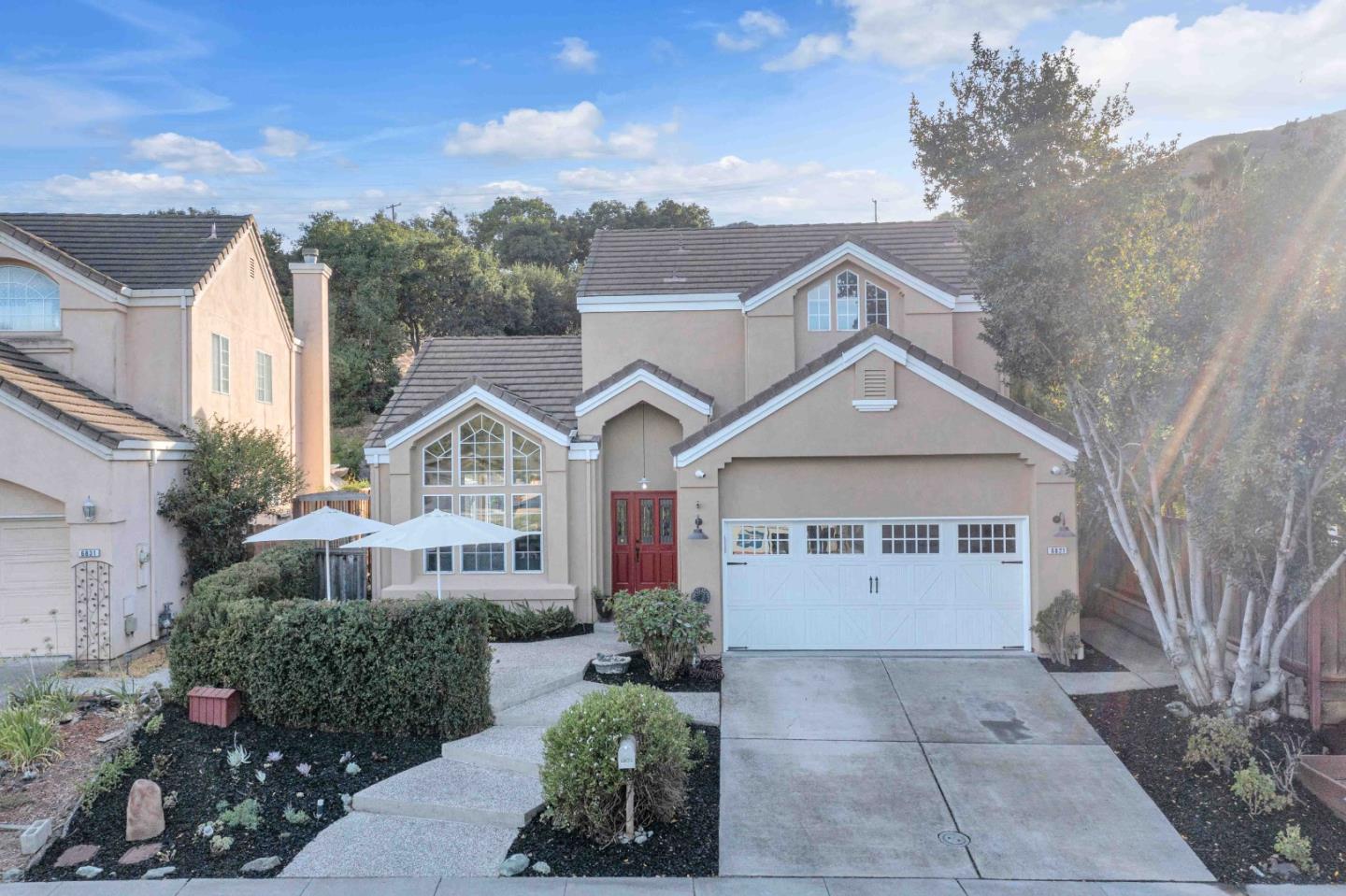 Neighborhood Neighborhood-126