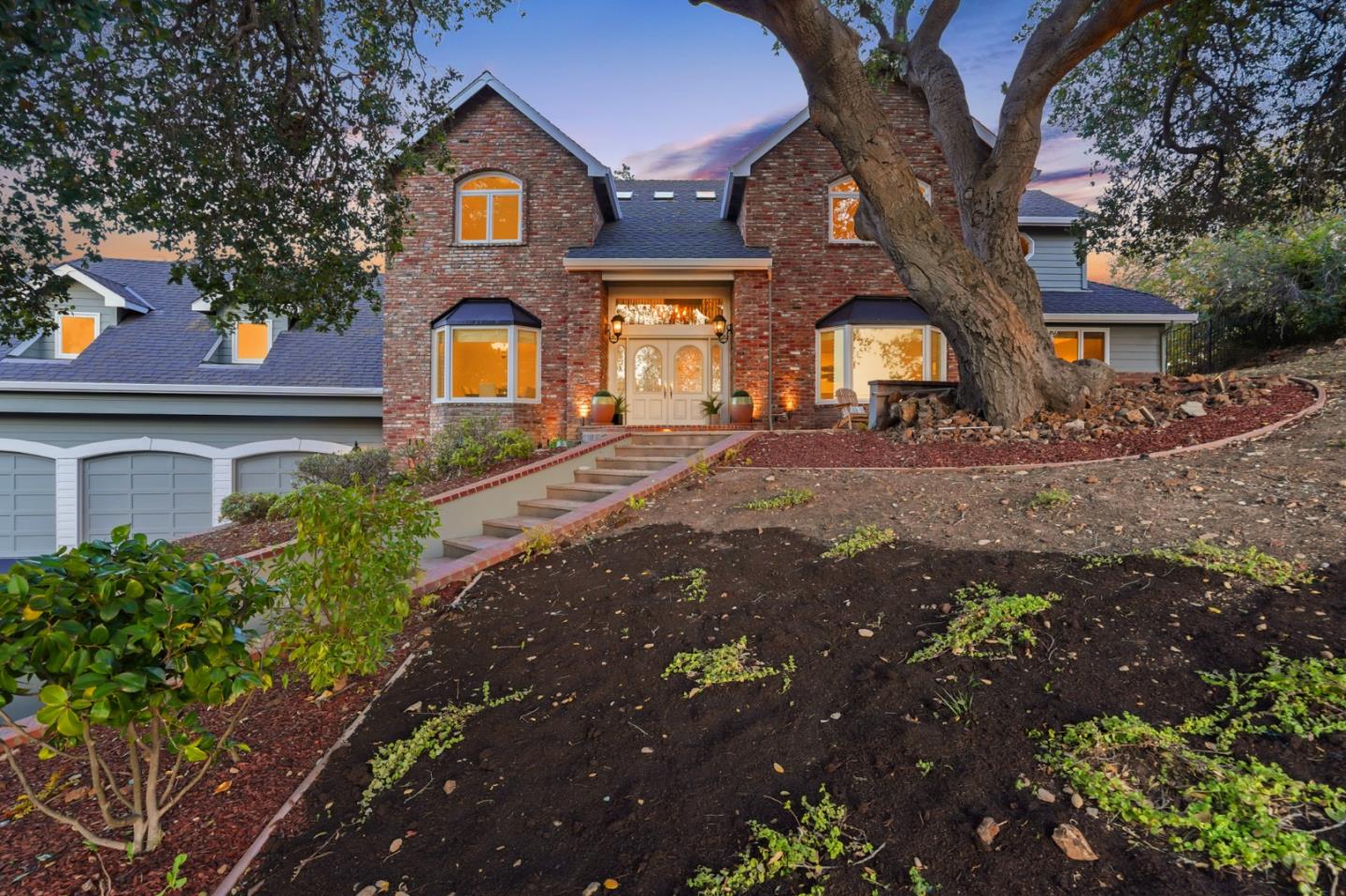 Neighborhood Neighborhood-66