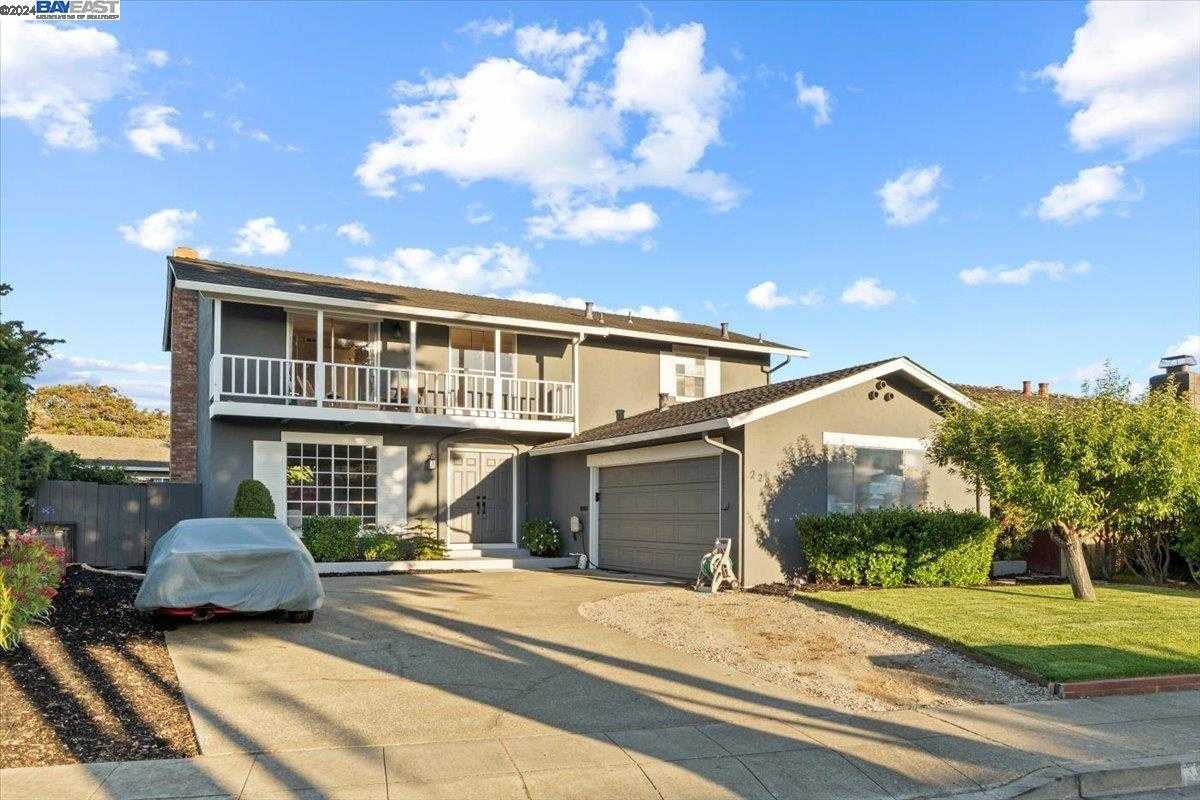 Neighborhood Neighborhood-4