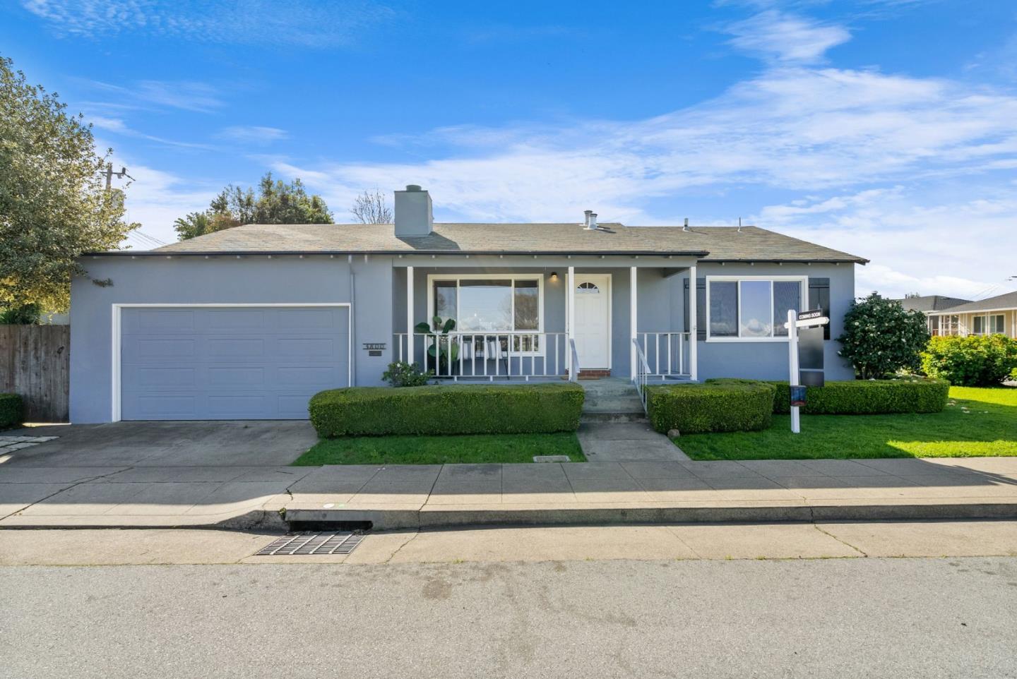 Neighborhood Neighborhood-135