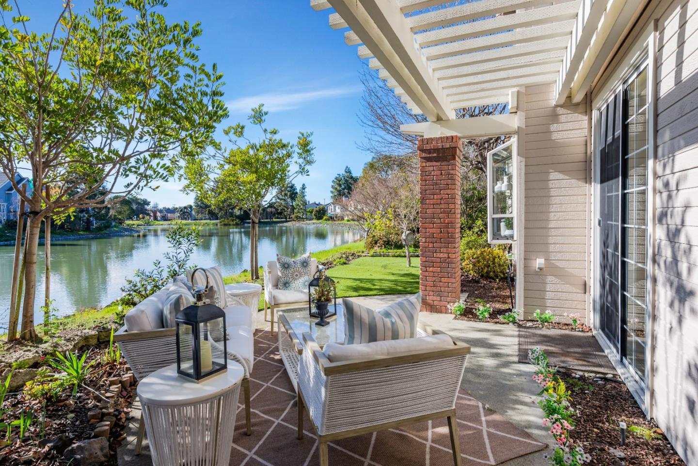 Neighborhood Neighborhood-47