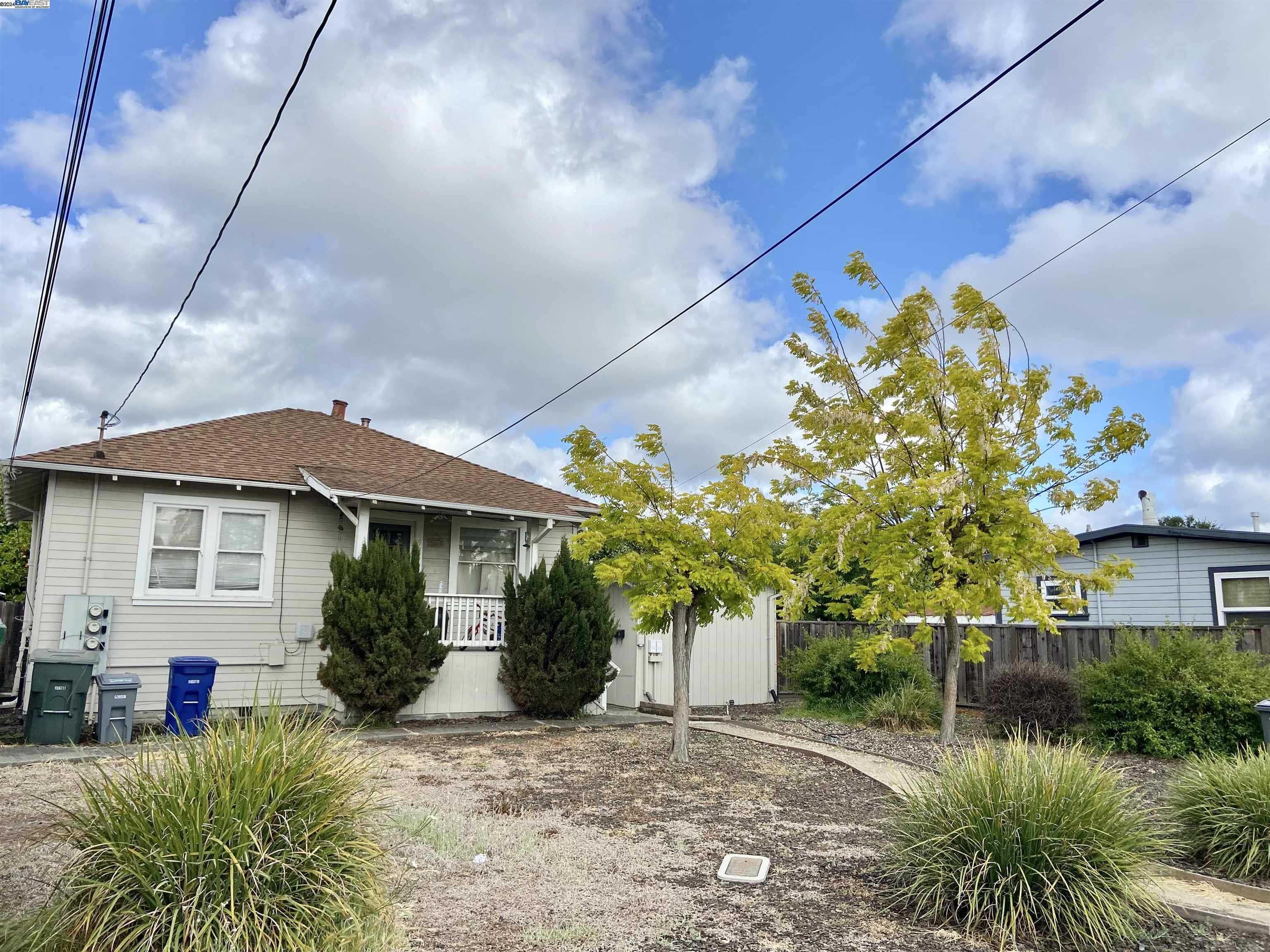 Neighborhood Neighborhood-28