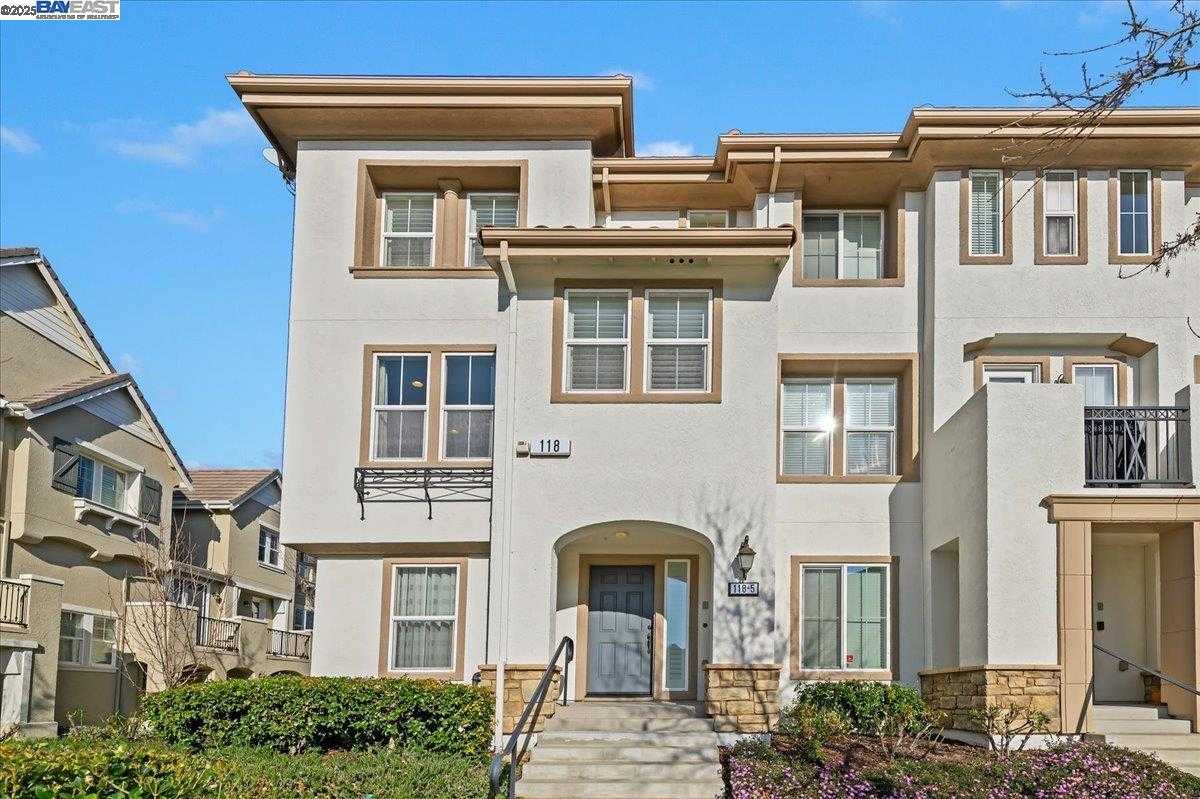 Neighborhood Neighborhood-26