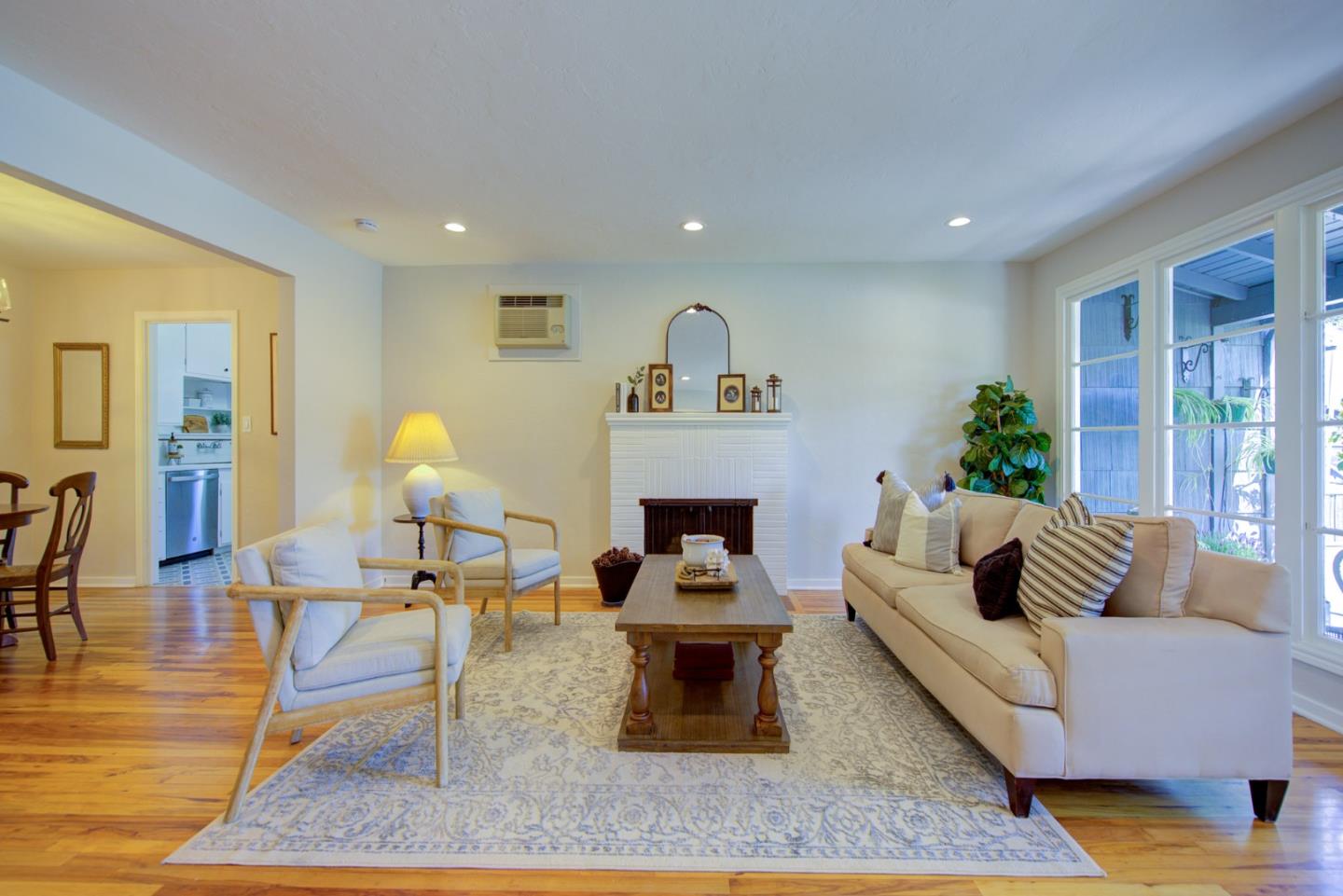 Neighborhood Neighborhood-8