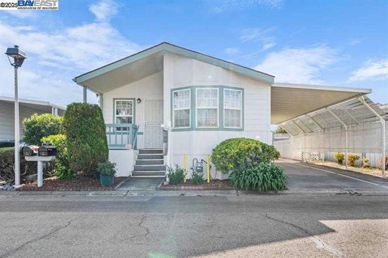 Neighborhood Neighborhood-5