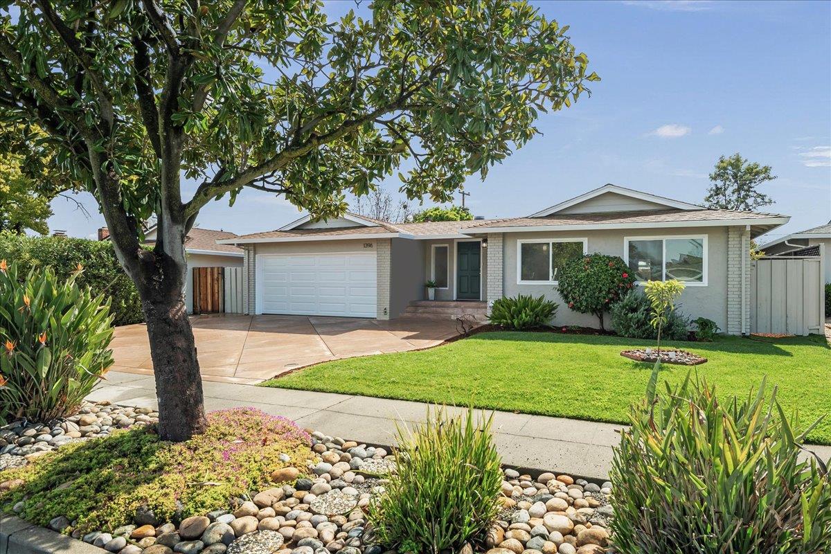 Neighborhood Neighborhood-25