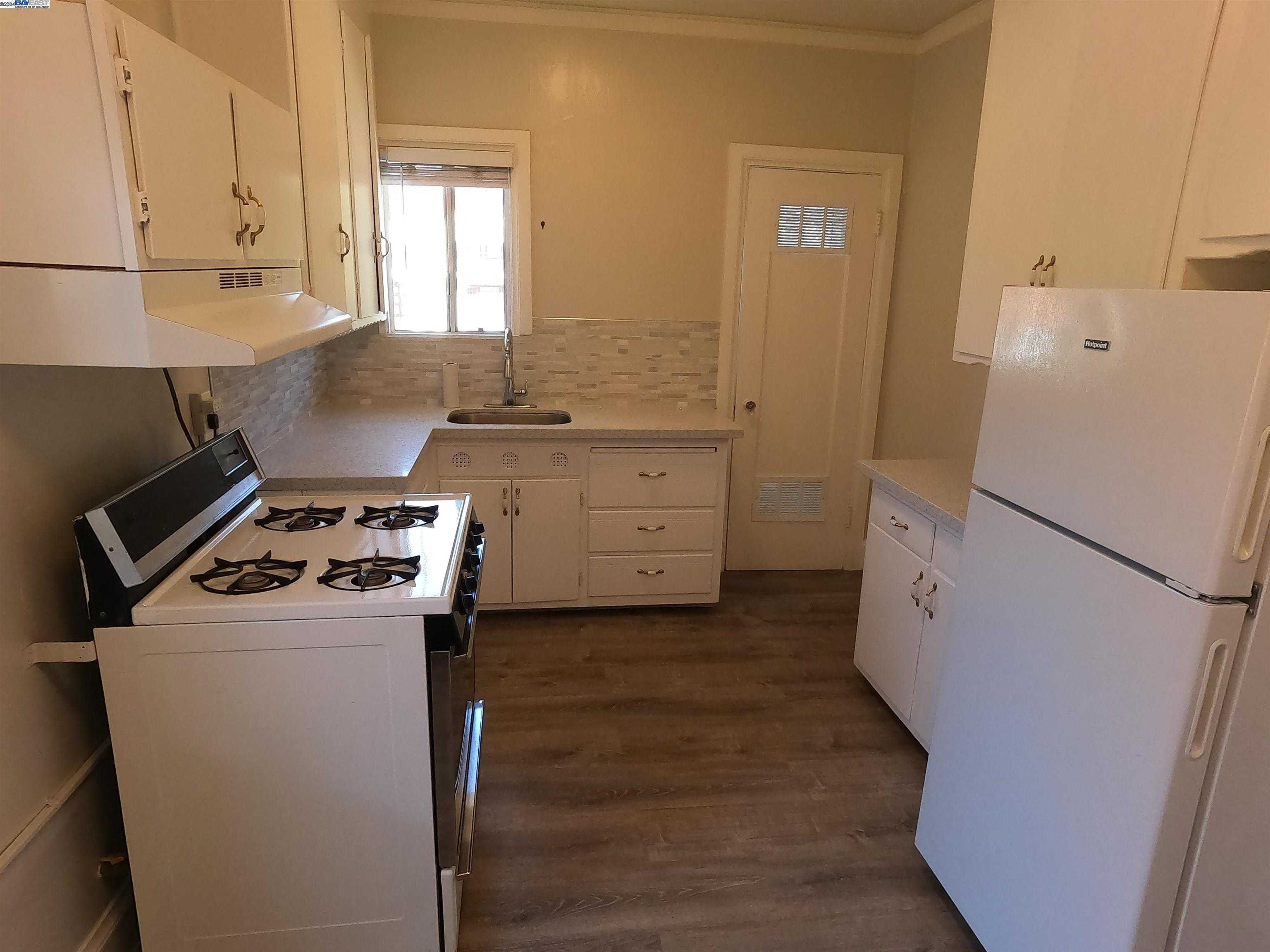 Neighborhood Neighborhood-17