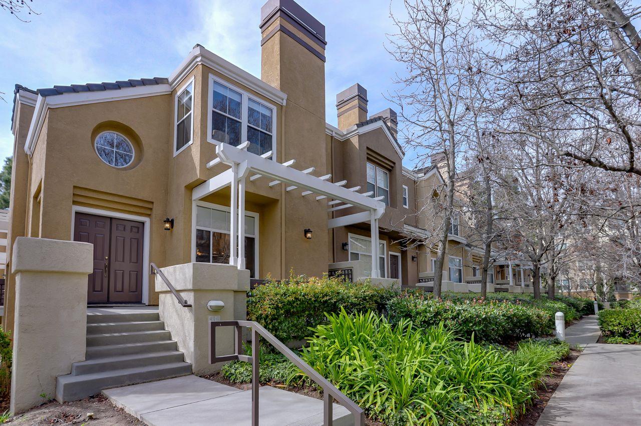 Neighborhood Neighborhood-4