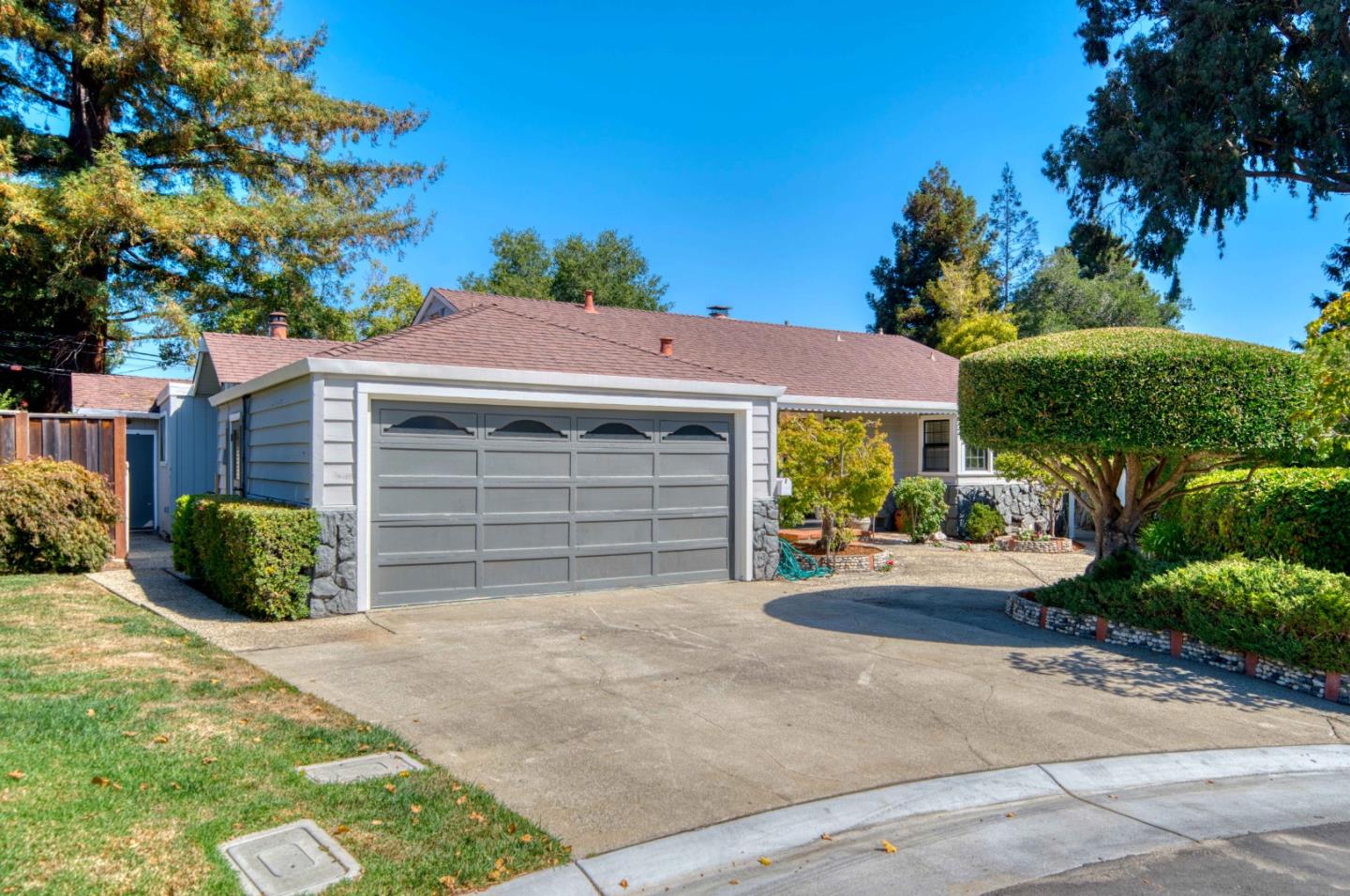 Neighborhood Neighborhood-8