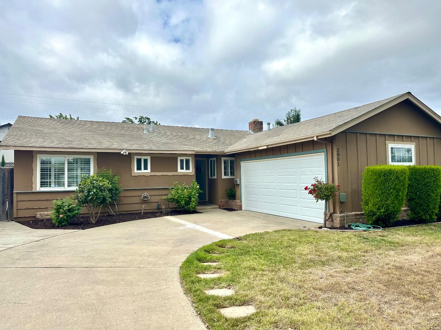 Neighborhood Neighborhood-94