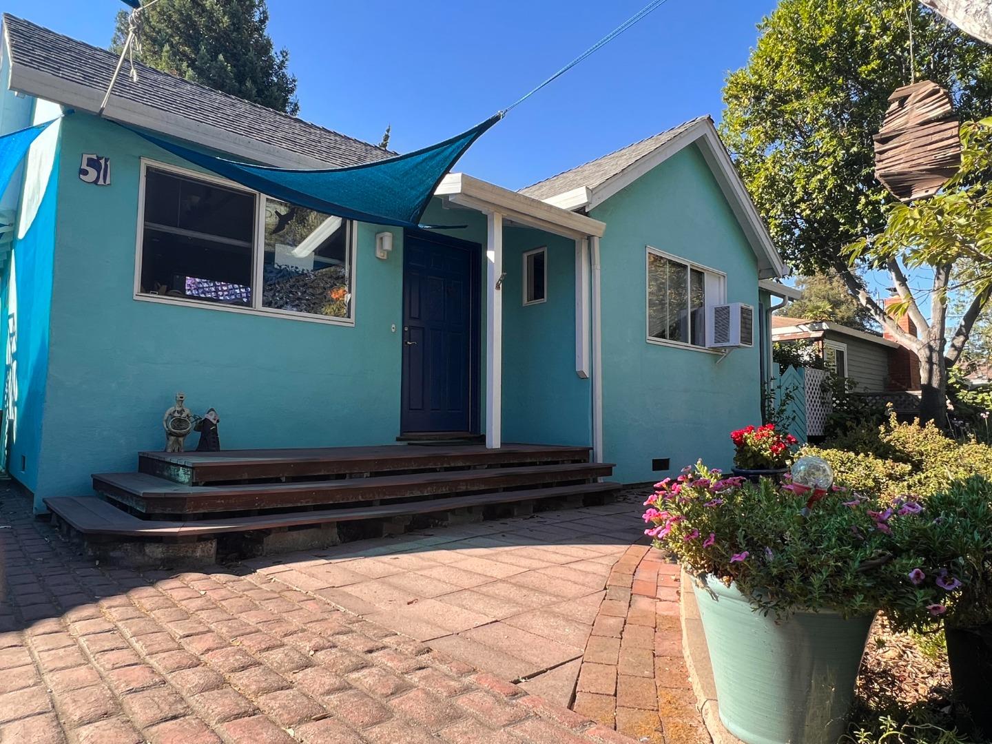 Neighborhood Neighborhood-81