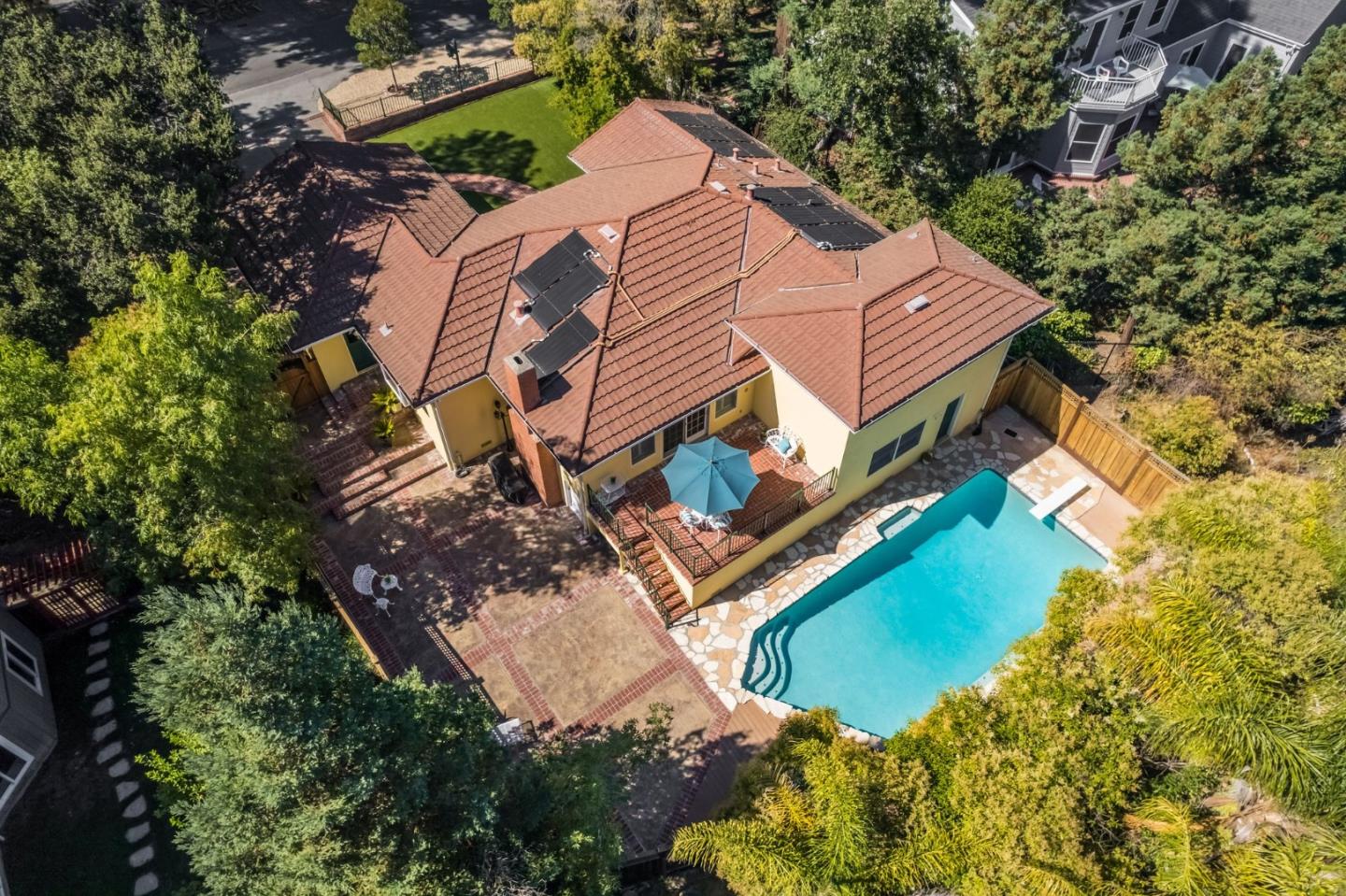 Neighborhood Neighborhood-29