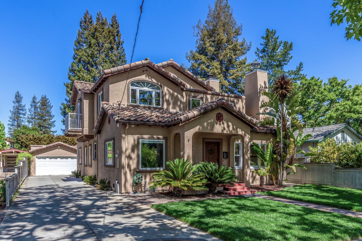 Neighborhood Neighborhood-18