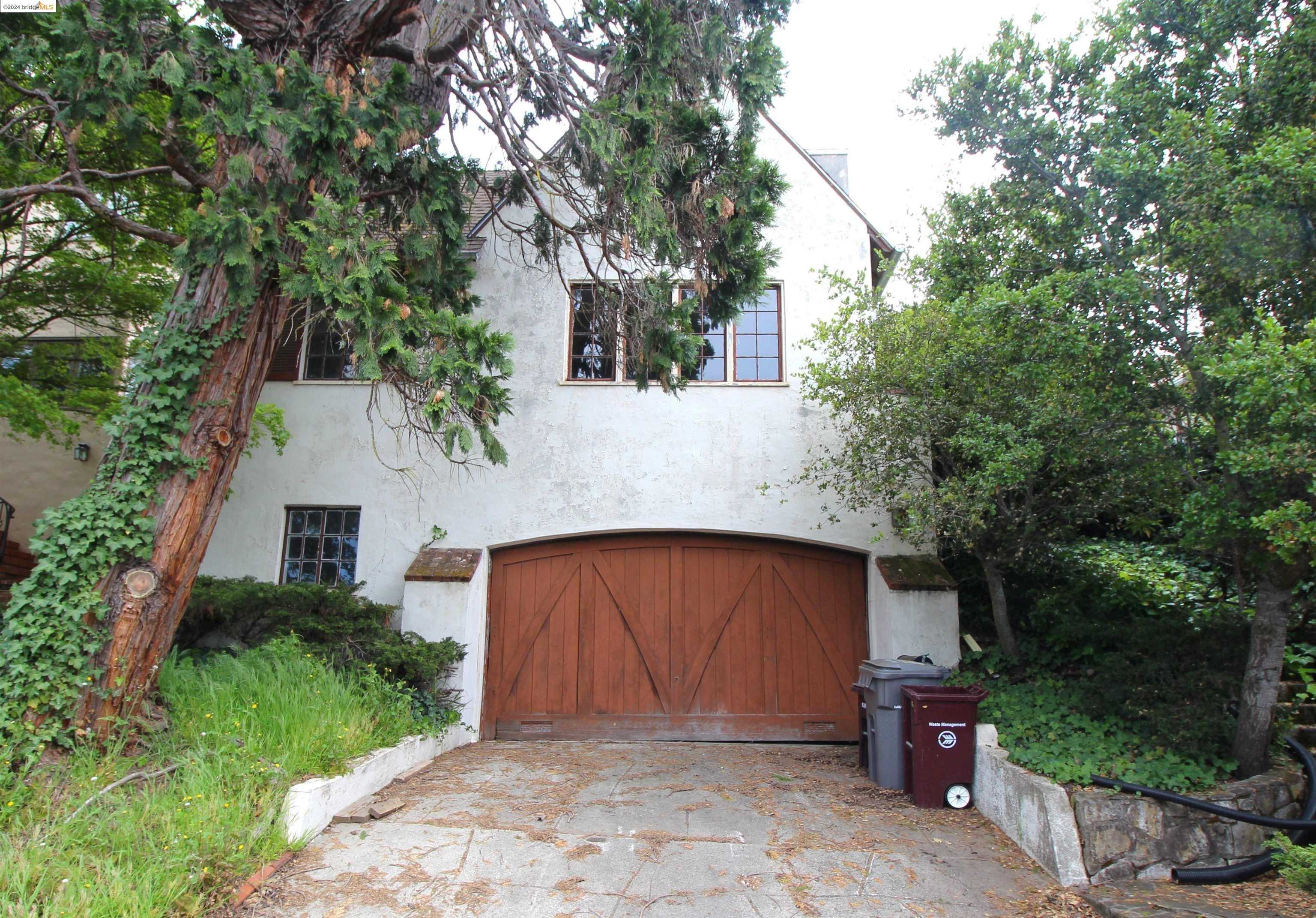 Neighborhood Neighborhood-10