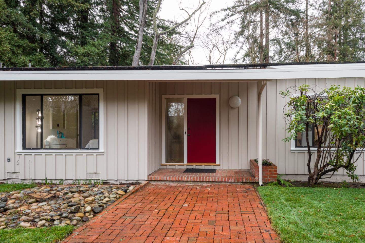 Neighborhood Neighborhood-103