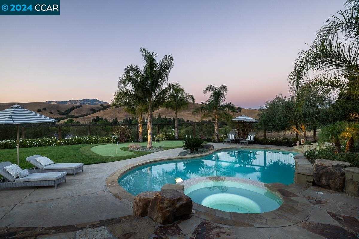 Neighborhood Neighborhood-18