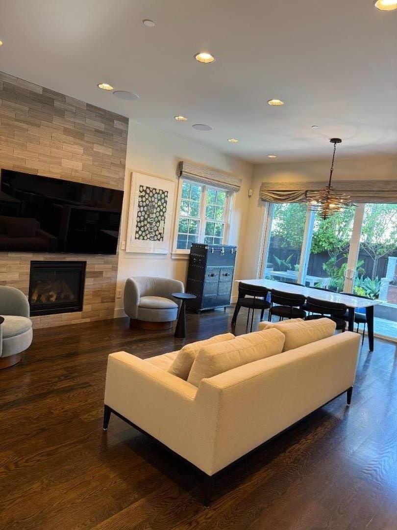 Neighborhood Neighborhood-15