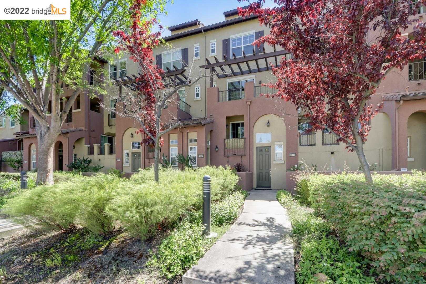 Neighborhood Neighborhood-99