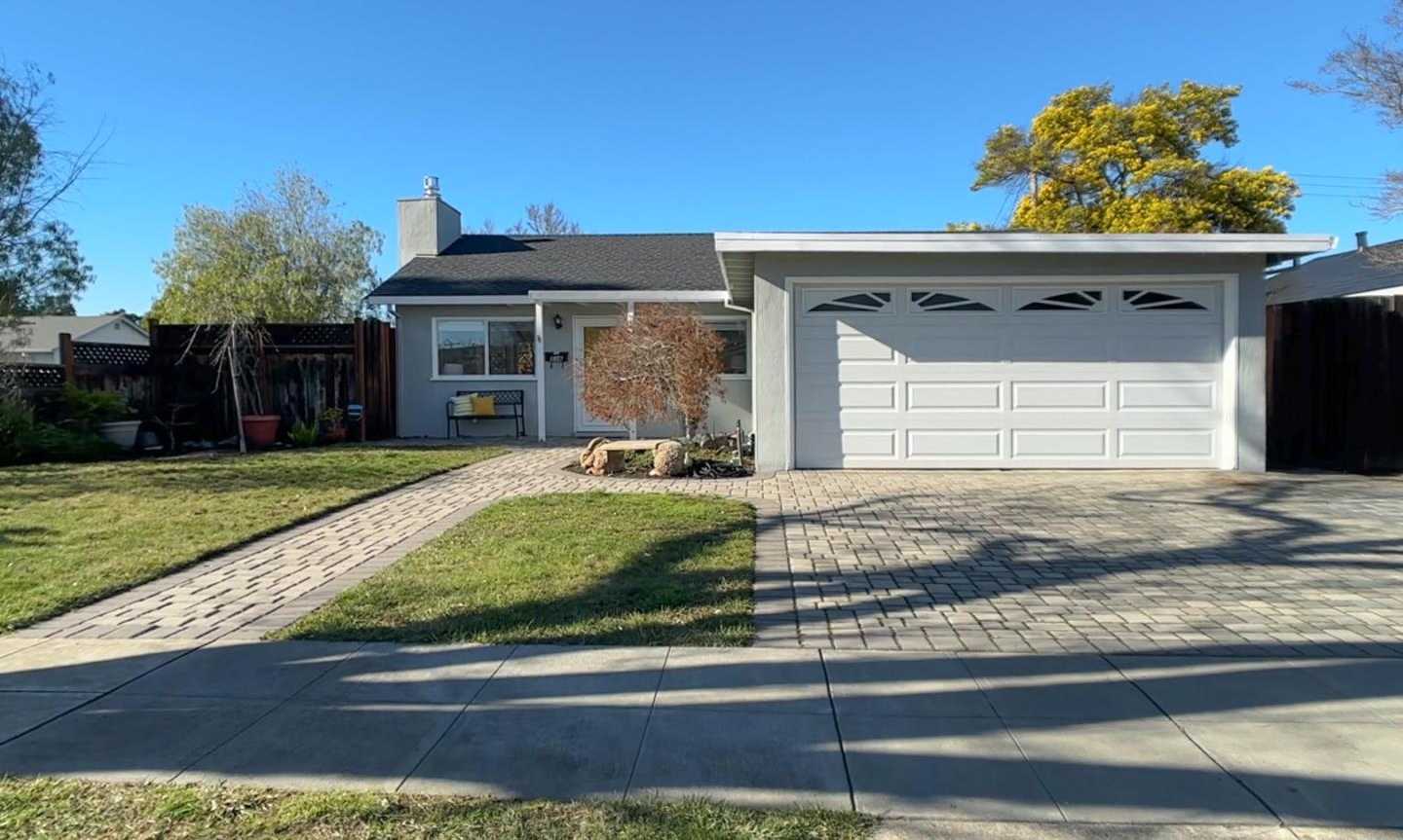 Neighborhood Neighborhood-13