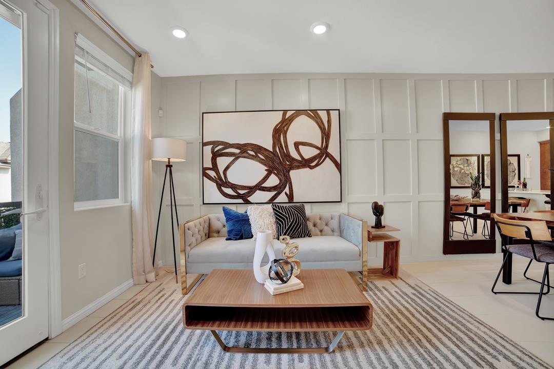 Neighborhood Neighborhood-140