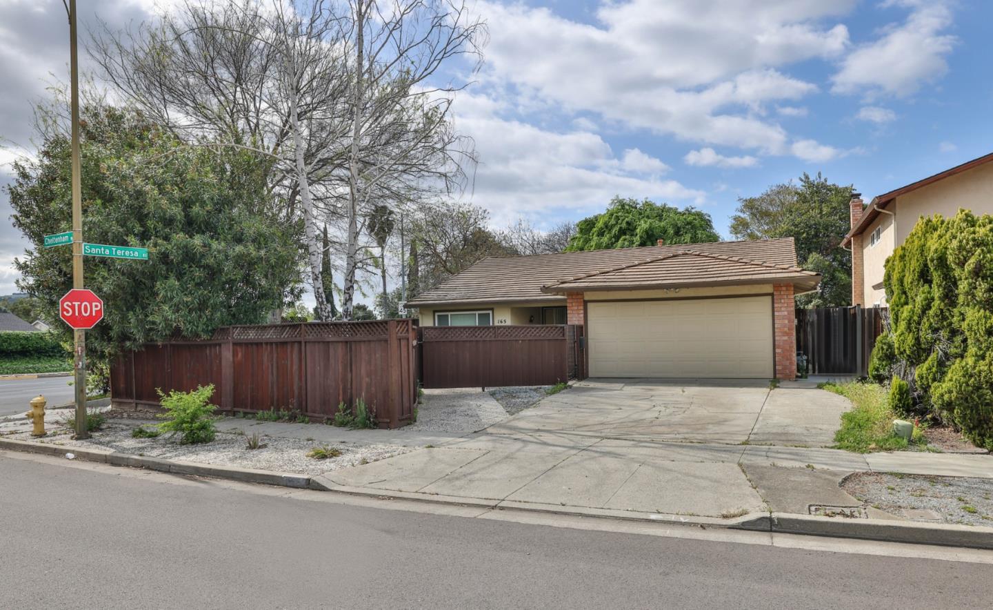 Neighborhood Neighborhood-8