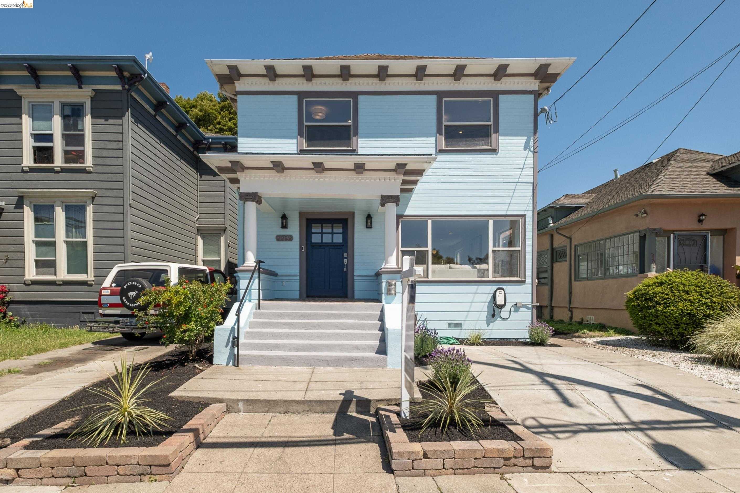 Hoover, Oakland, CA neighborhood