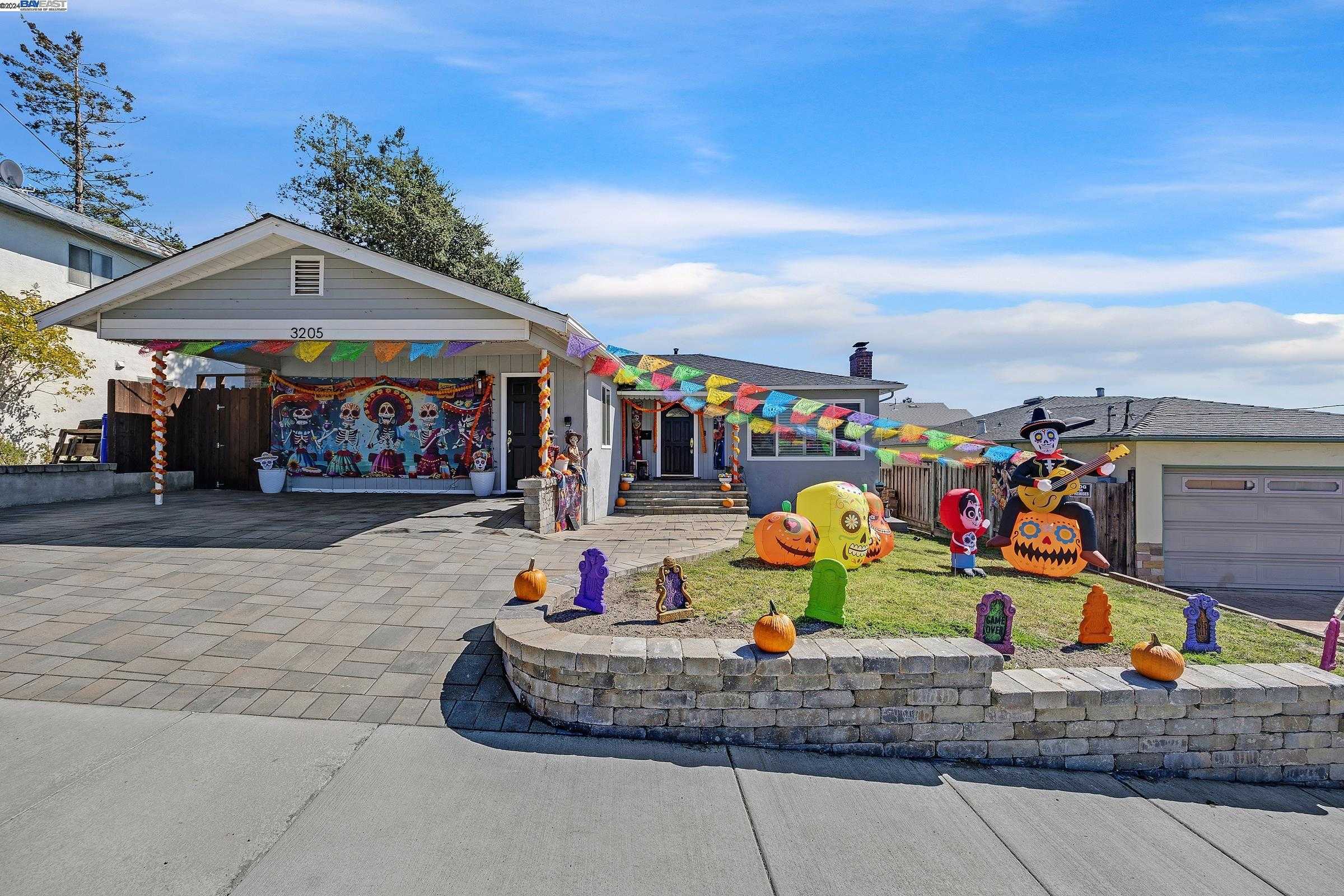 Neighborhood Neighborhood-30