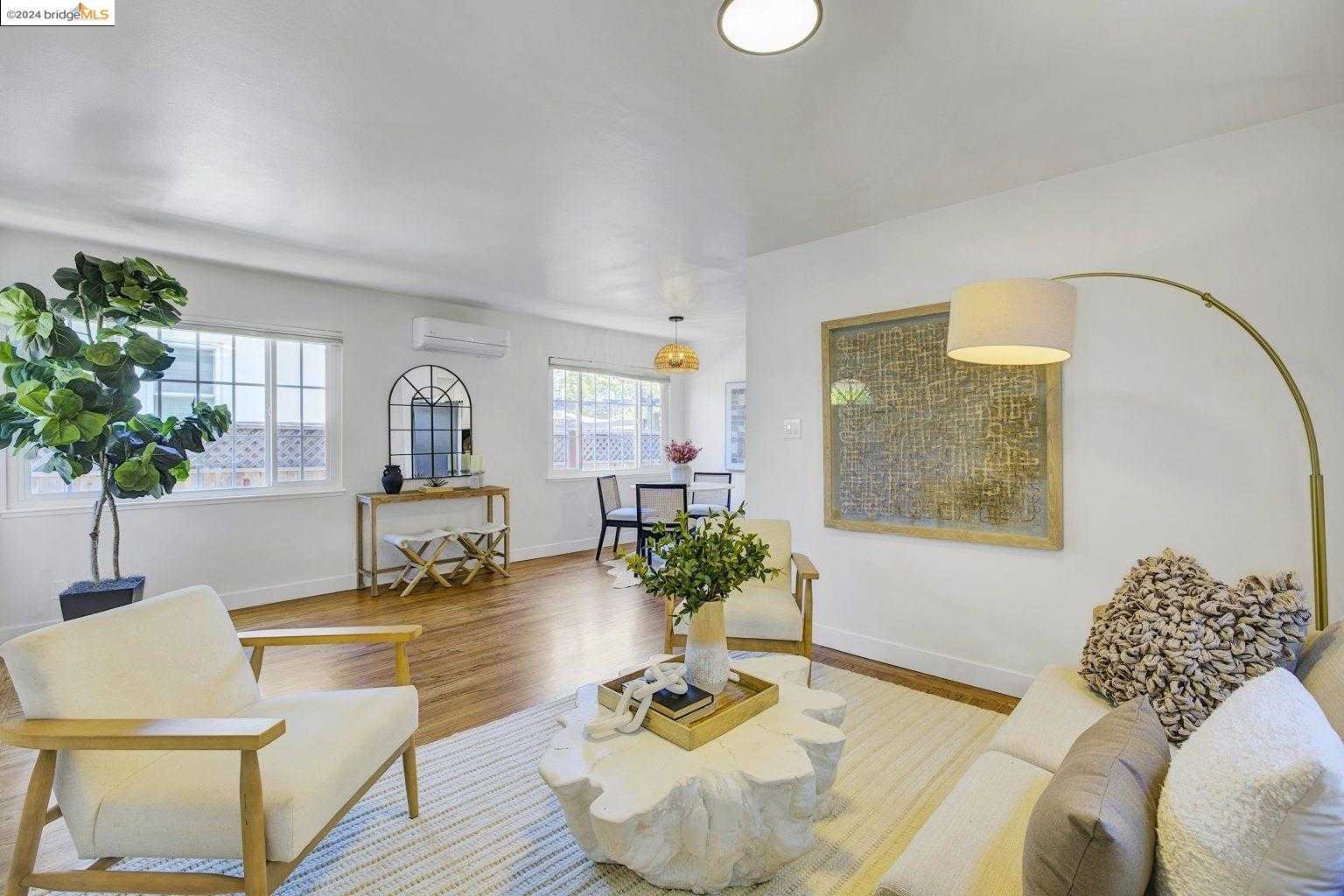 Neighborhood Neighborhood-4