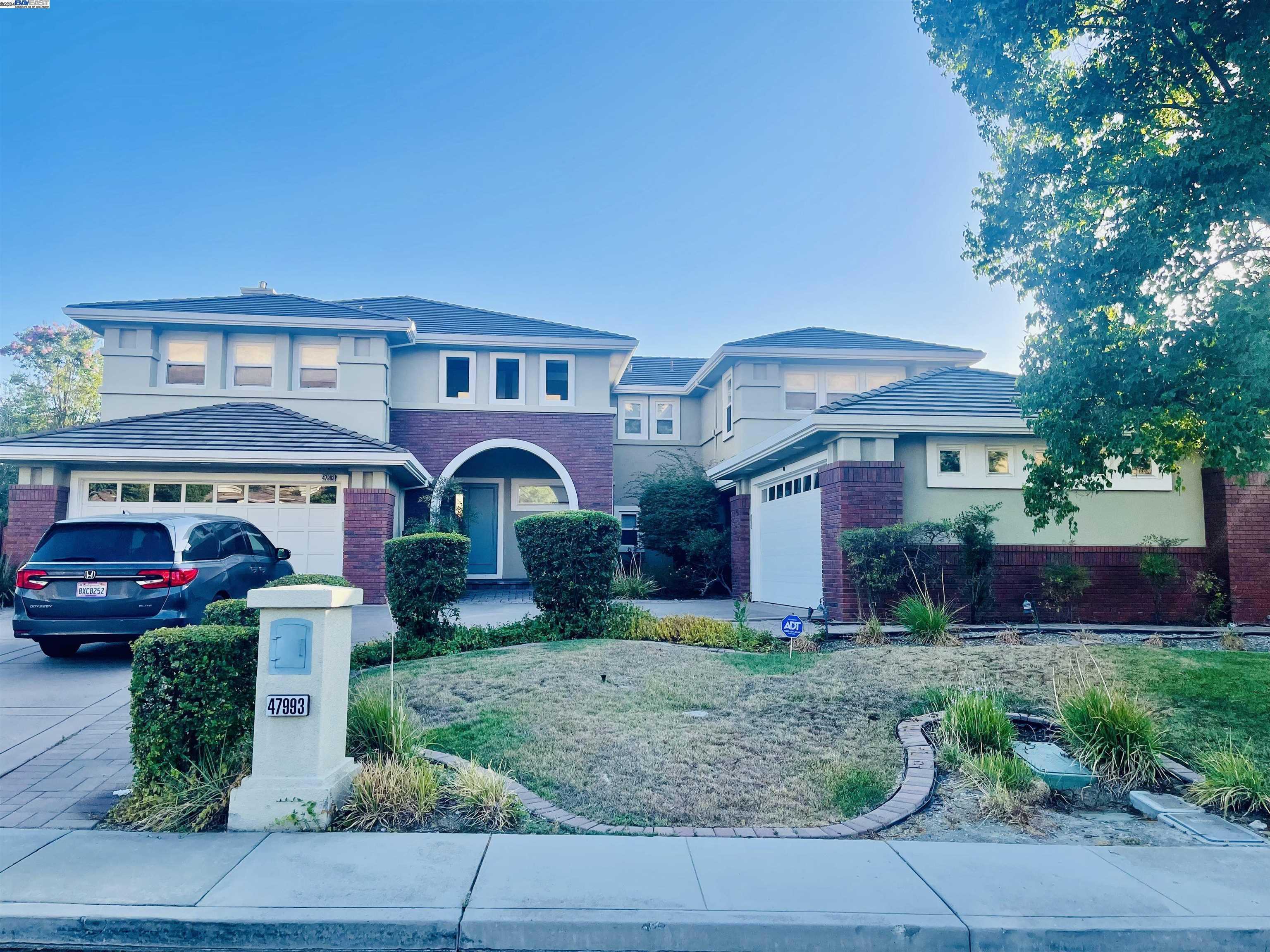 Neighborhood Neighborhood-5