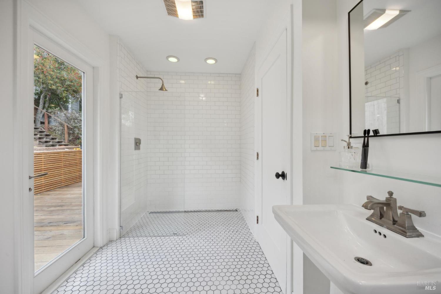 Neighborhood Neighborhood-3