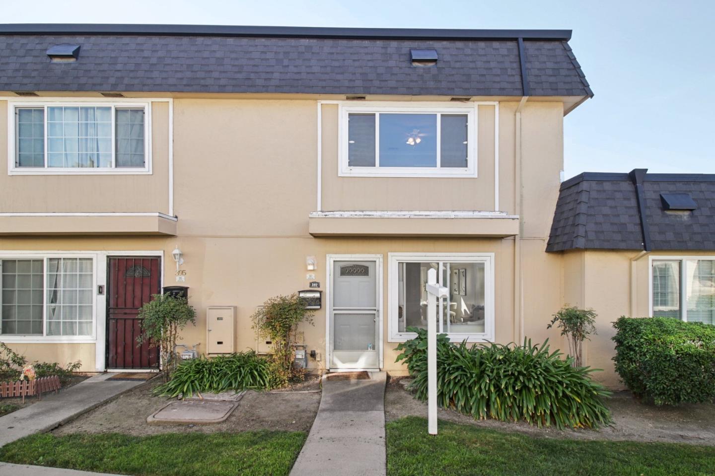 Neighborhood Neighborhood-21