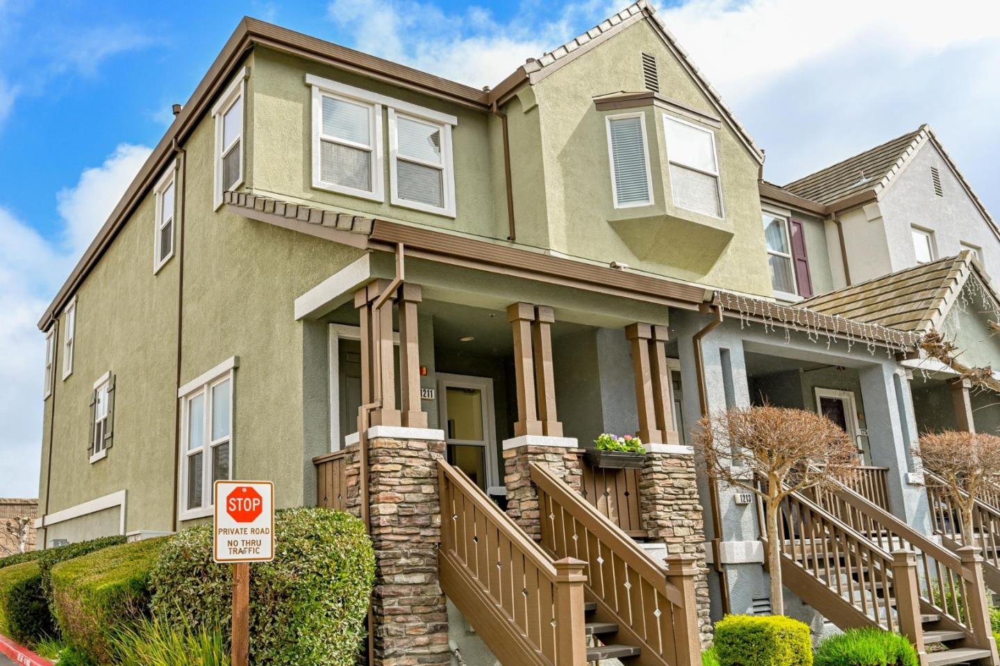 Neighborhood Neighborhood-5