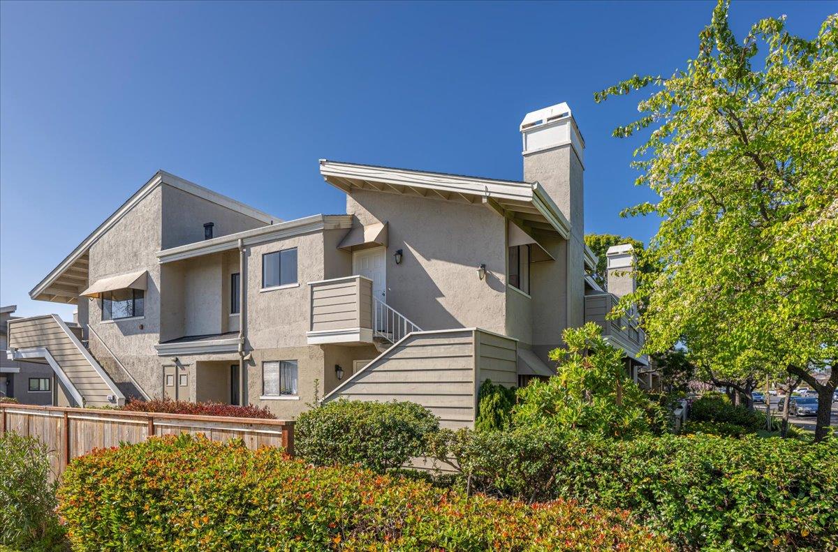 Neighborhood Neighborhood-25