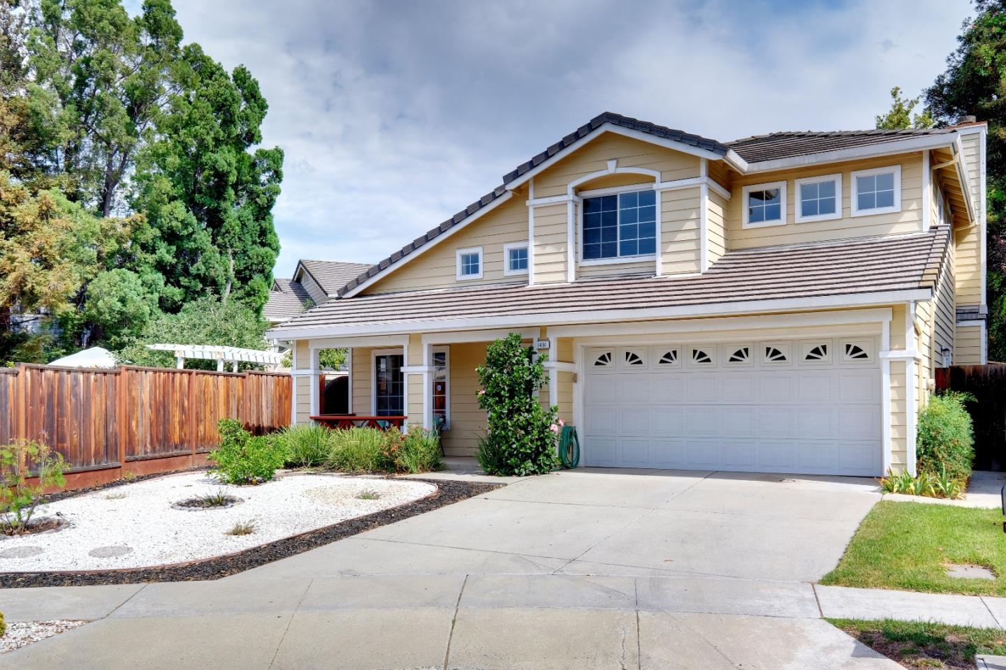 Neighborhood Neighborhood-79