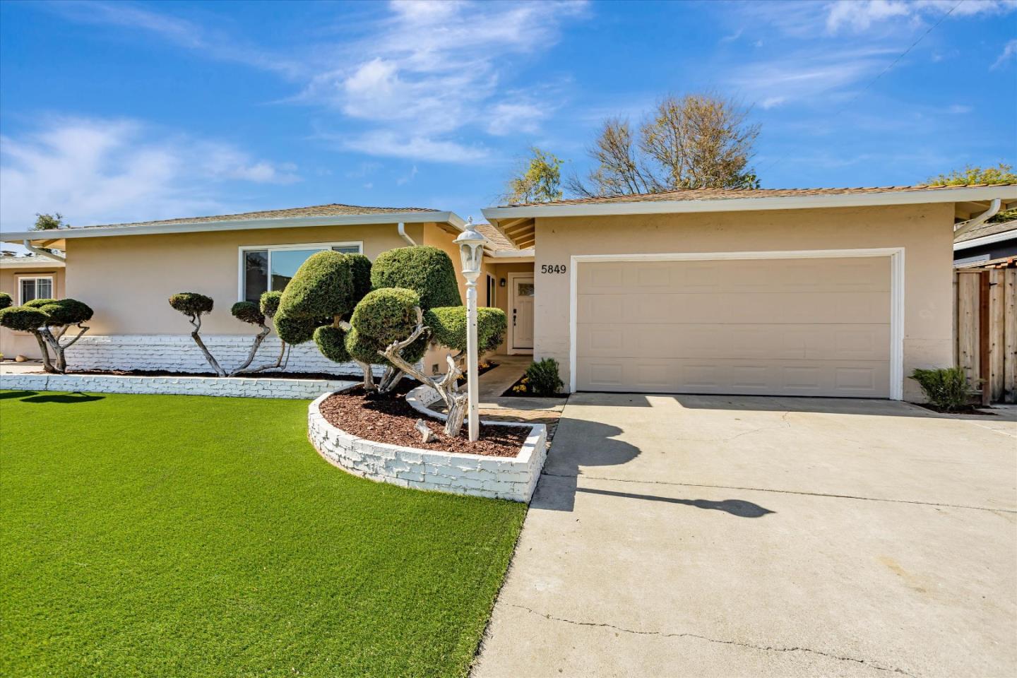 Neighborhood Neighborhood-18