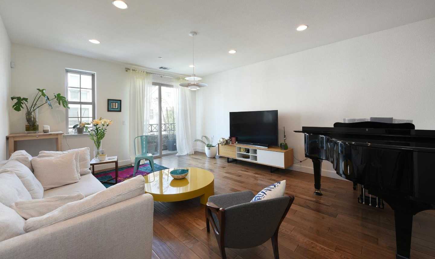 Neighborhood Neighborhood-23