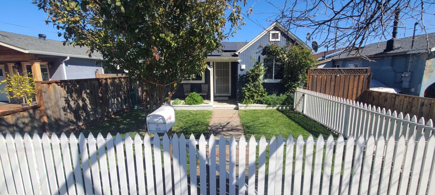 Neighborhood-8