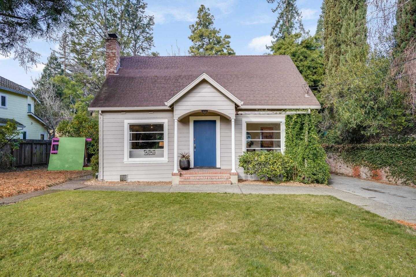 Neighborhood Neighborhood-39