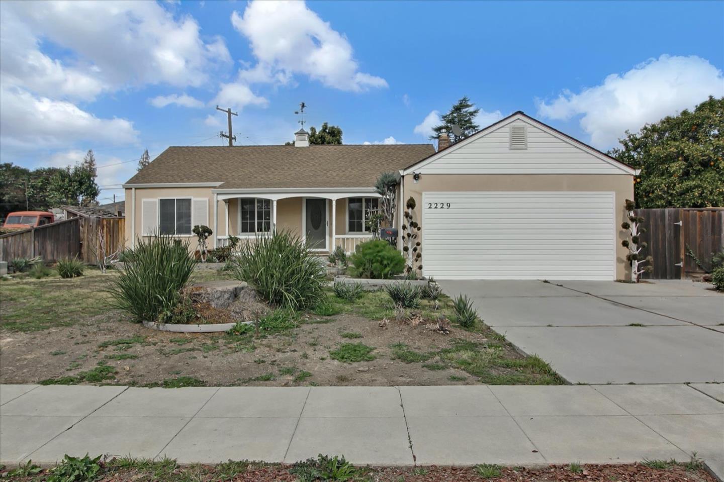 Neighborhood Neighborhood-58