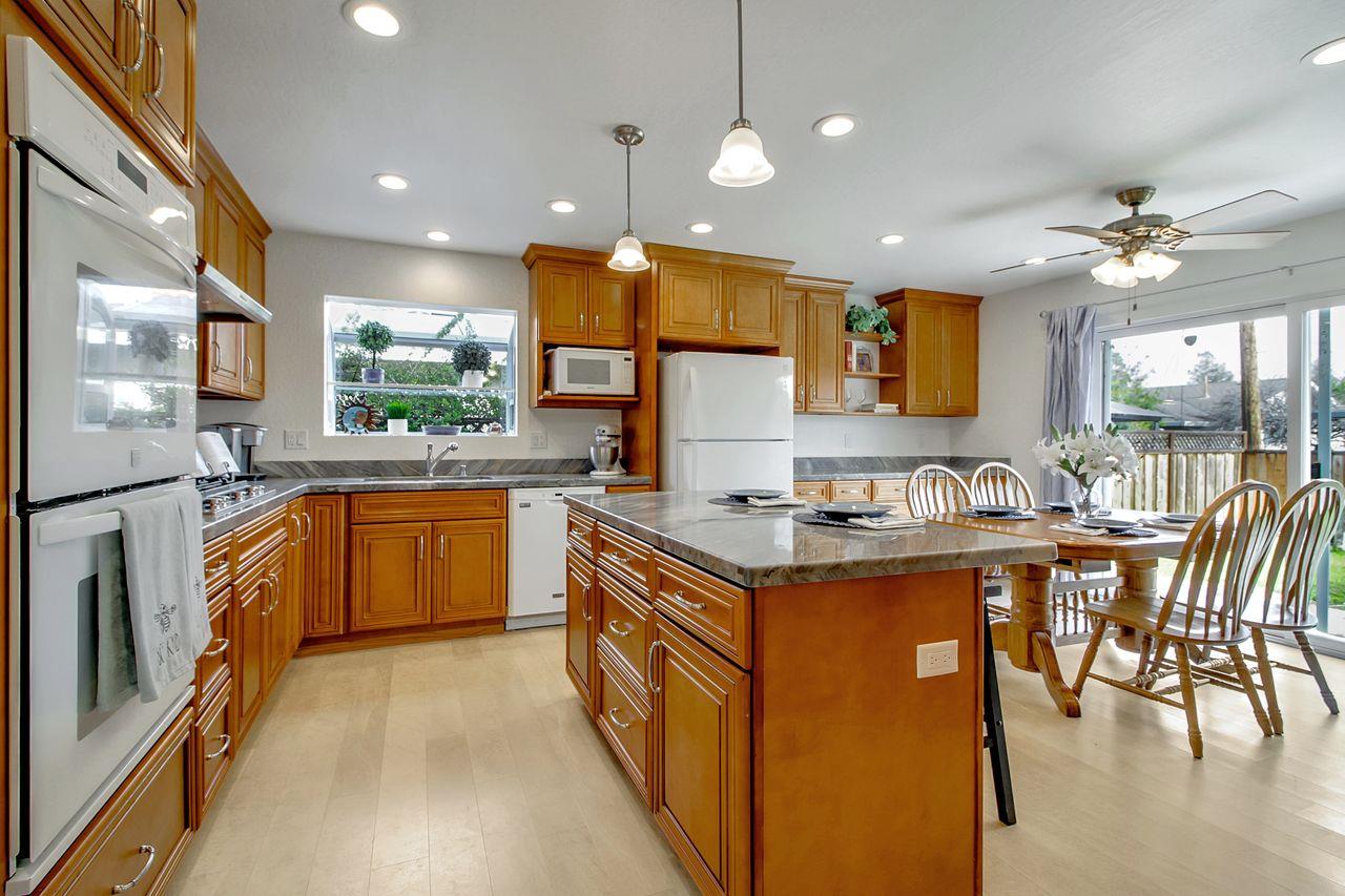 Neighborhood Neighborhood-49