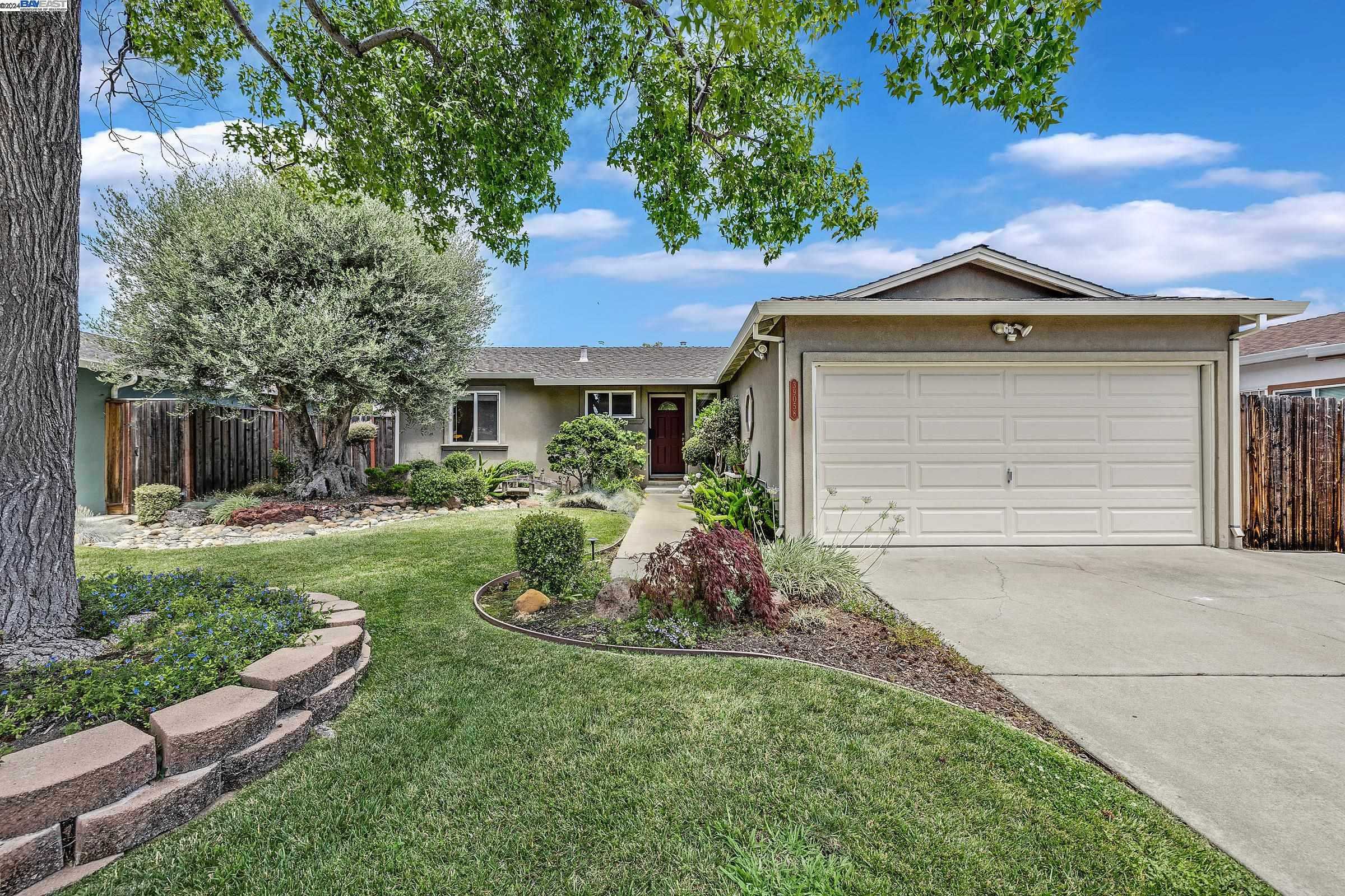 Neighborhood Neighborhood-10