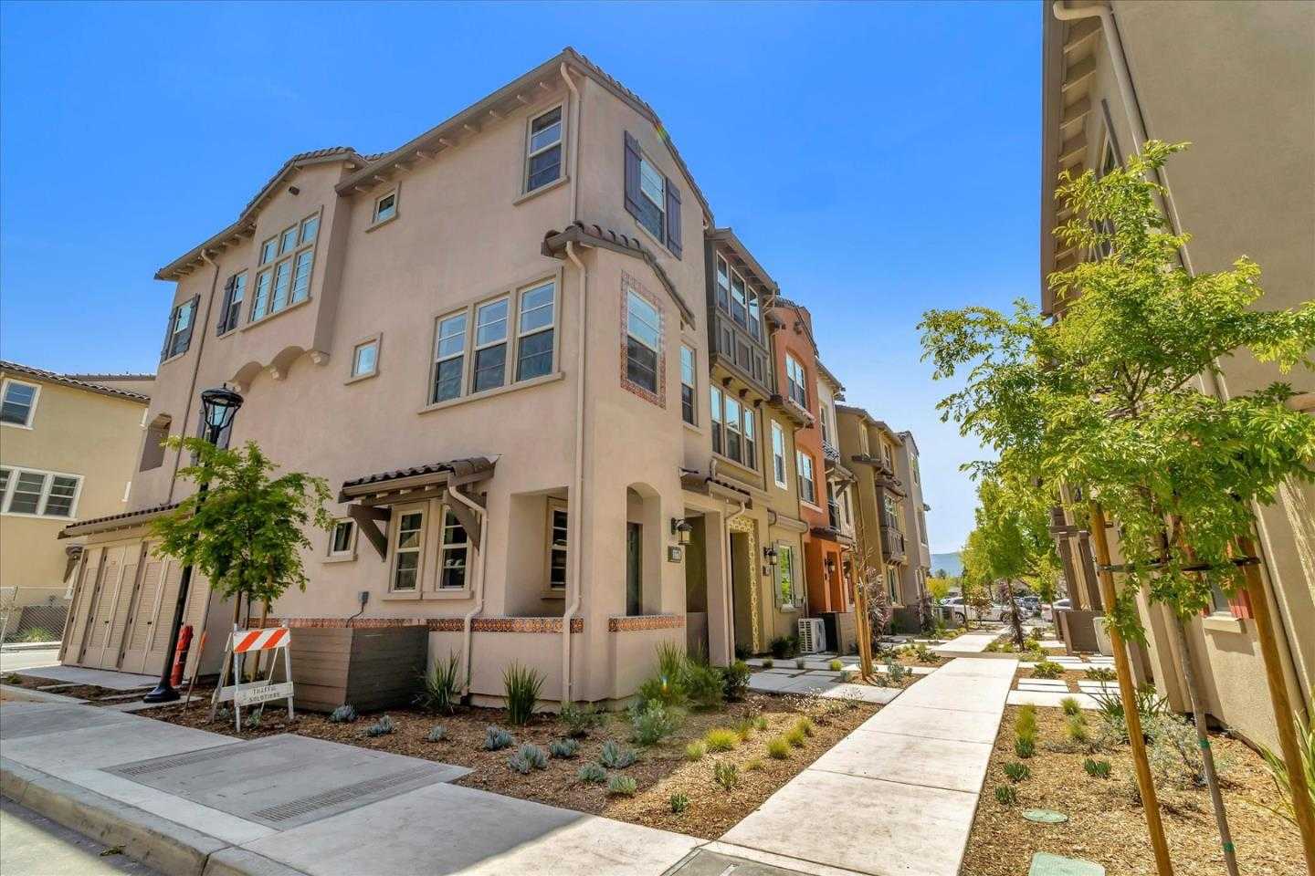 Neighborhood Neighborhood-3