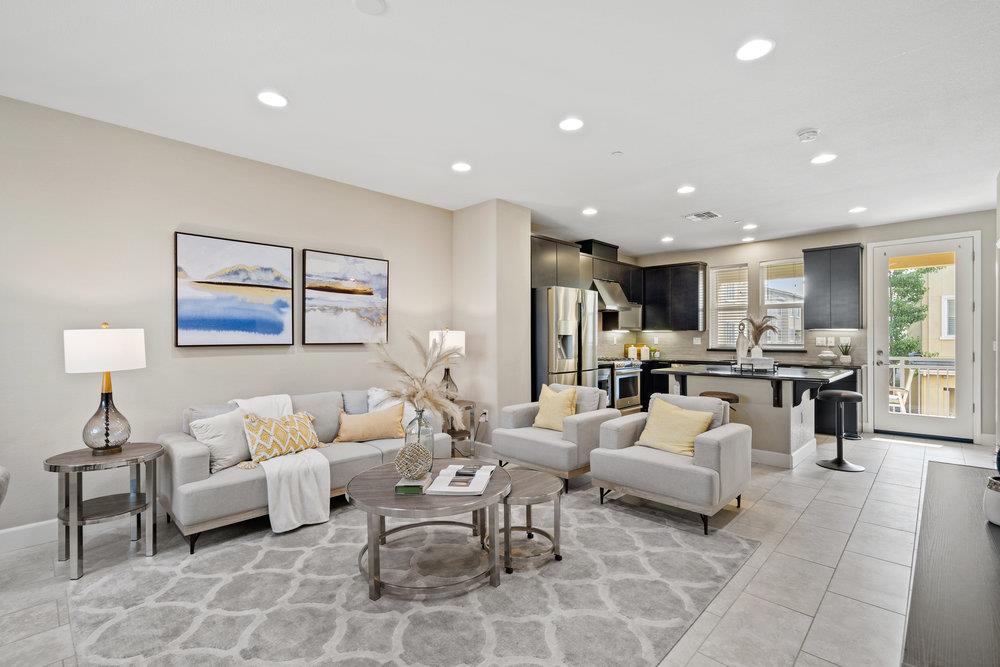 Neighborhood Neighborhood-93