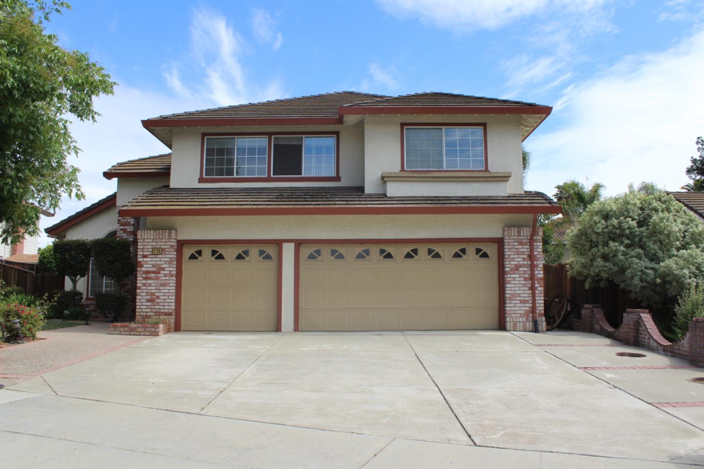 Neighborhood Neighborhood-76