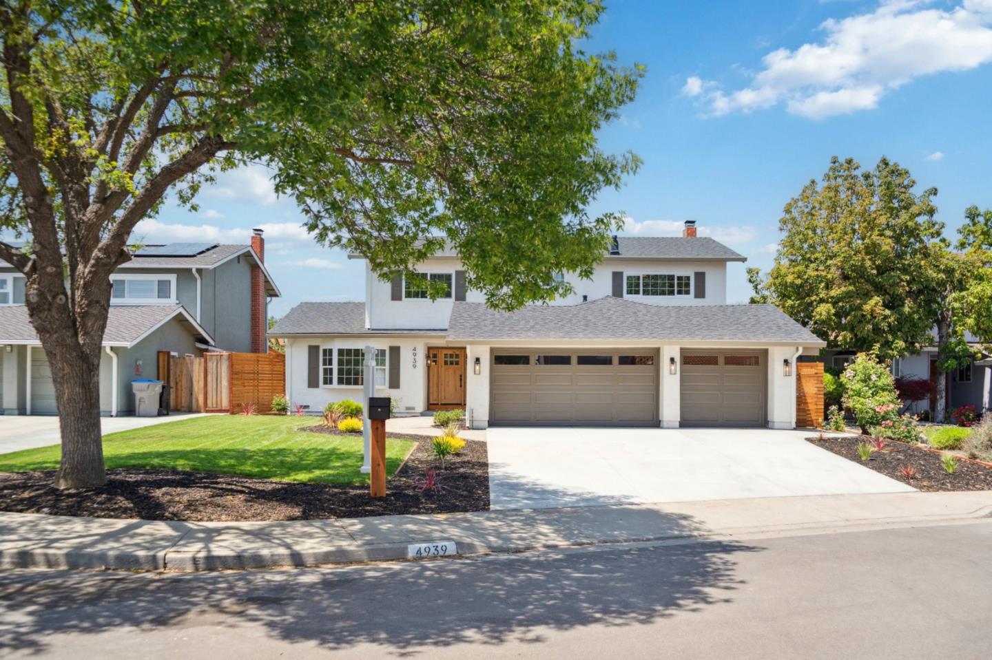 Neighborhood Neighborhood-12